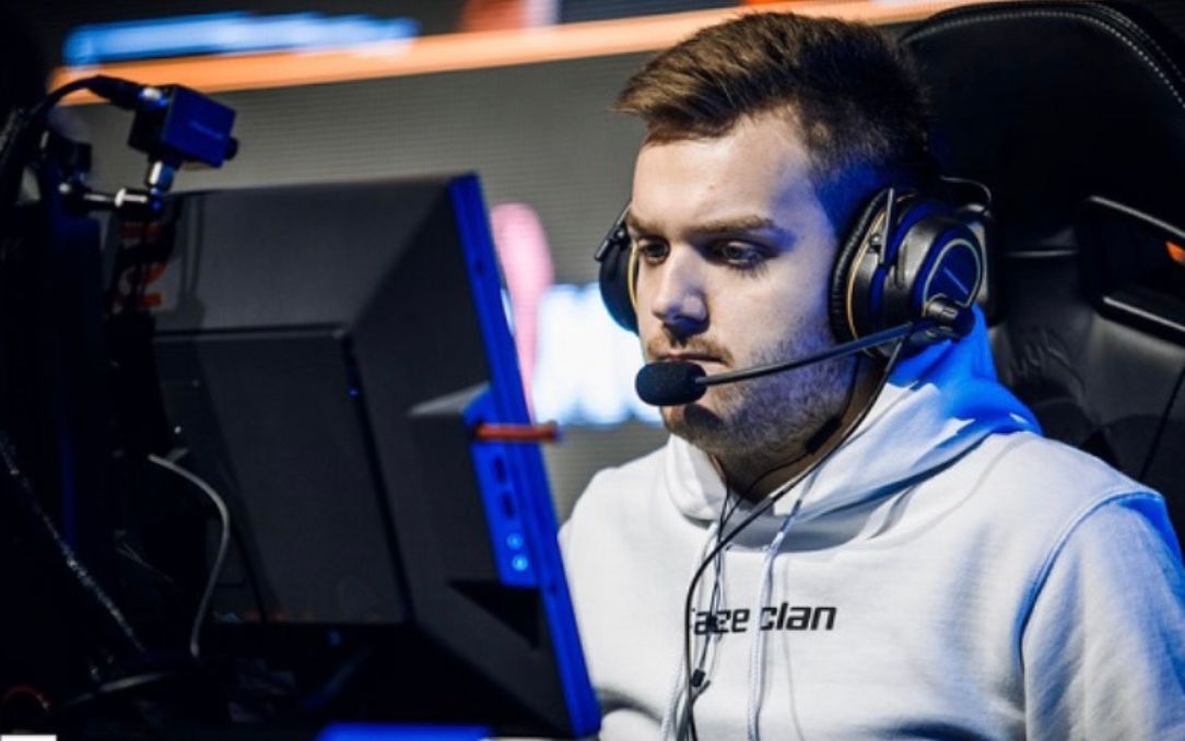 s1mple 可能找到了新战队——他已经开始积极参加 FACEIT