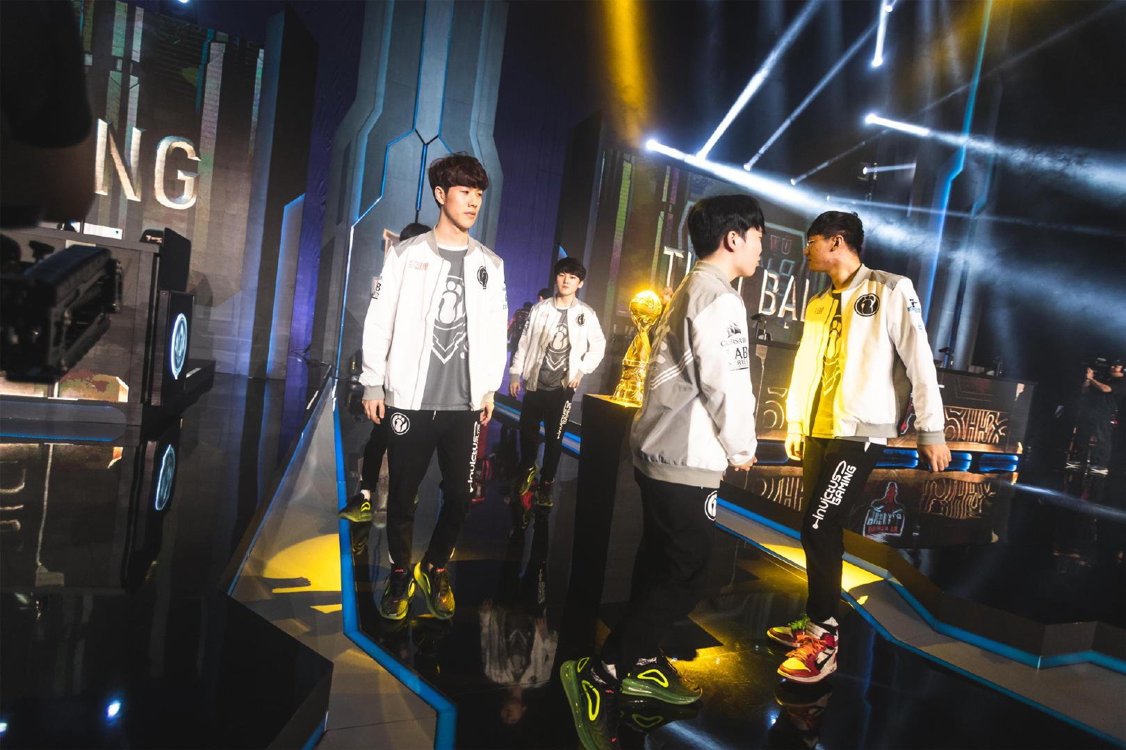 m0NESY：对阵A队 我要给NaVi和b1t报仇